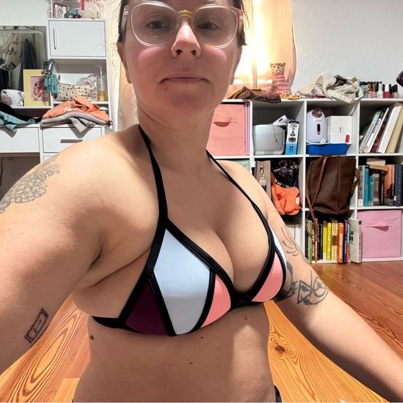 PINK™ Victoria’s Secret push up triangle bikini top - Picture 3 of 7